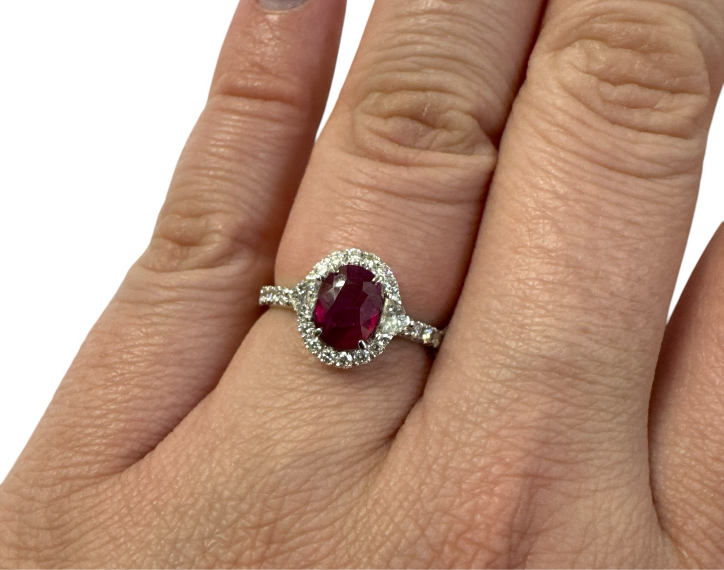Anello in oro con diamanti e rubino Crivelli 000-4935-326