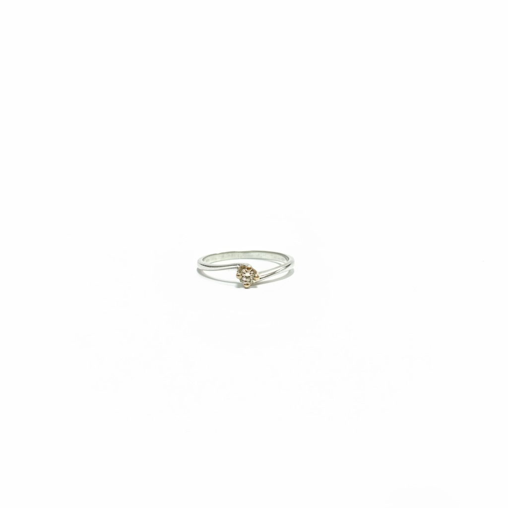 Anello solitario con diamanti Dkas3282.006 DonnaOro