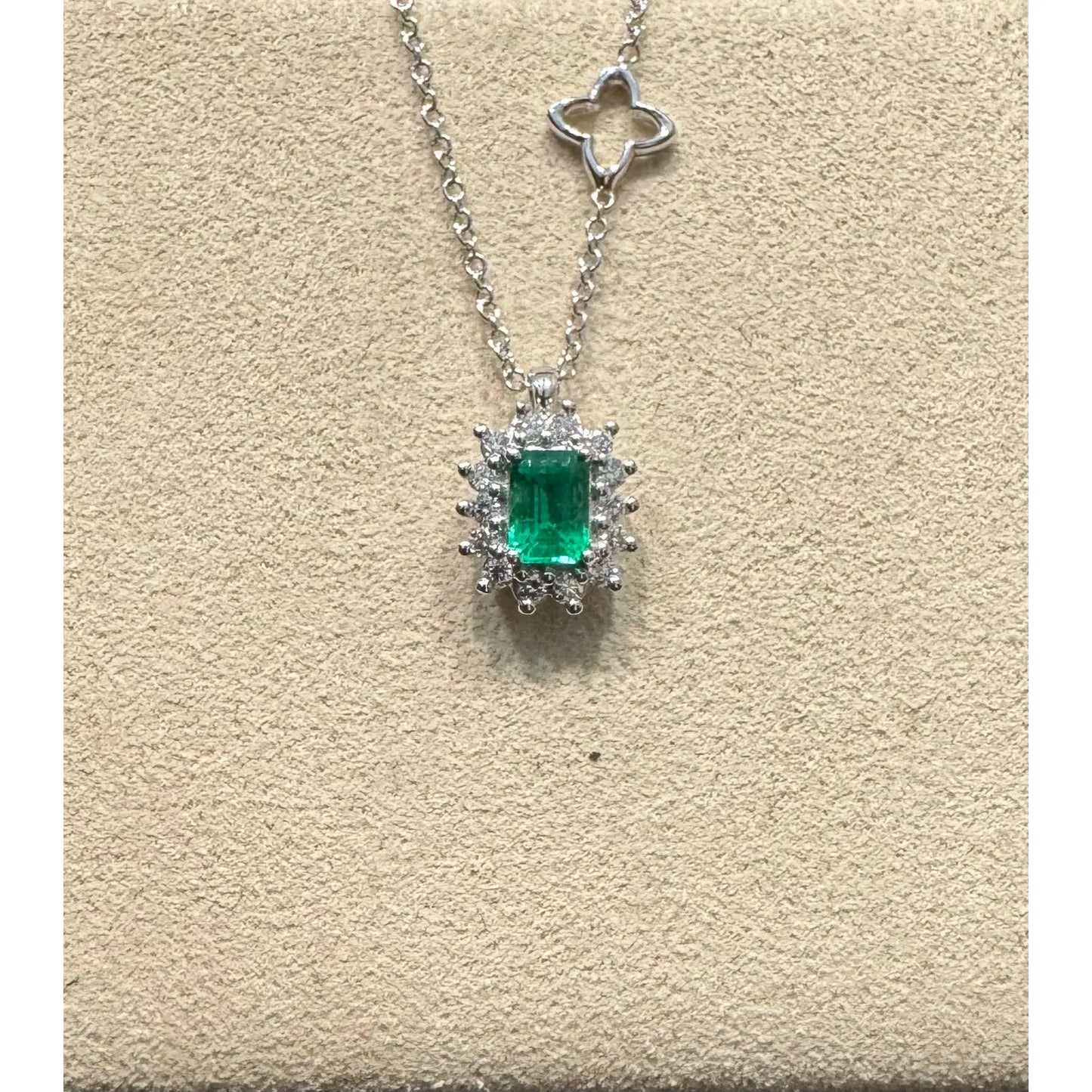 RECARLO CHOKER NECKLACE IN WHITE GOLD, DIAMONDS AND EMERALD P77CC002/SM