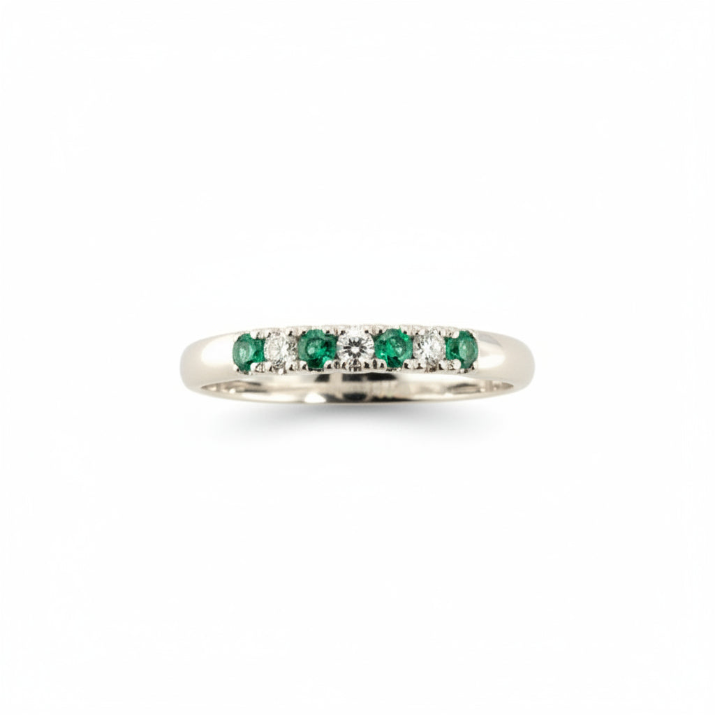 Anello veretta in oro bianco con diamanti e smeraldi Giorgio Visconti AB14136AS