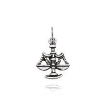 Light Gray Charms Giovanni Raspini | BILANCIA 8617