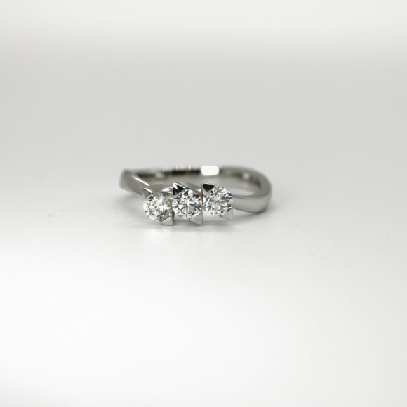 Lavender ANELLO TRILOGY IN ORO BIANCO E DIAMANTI GIORGIO VISCONTI AB16605D