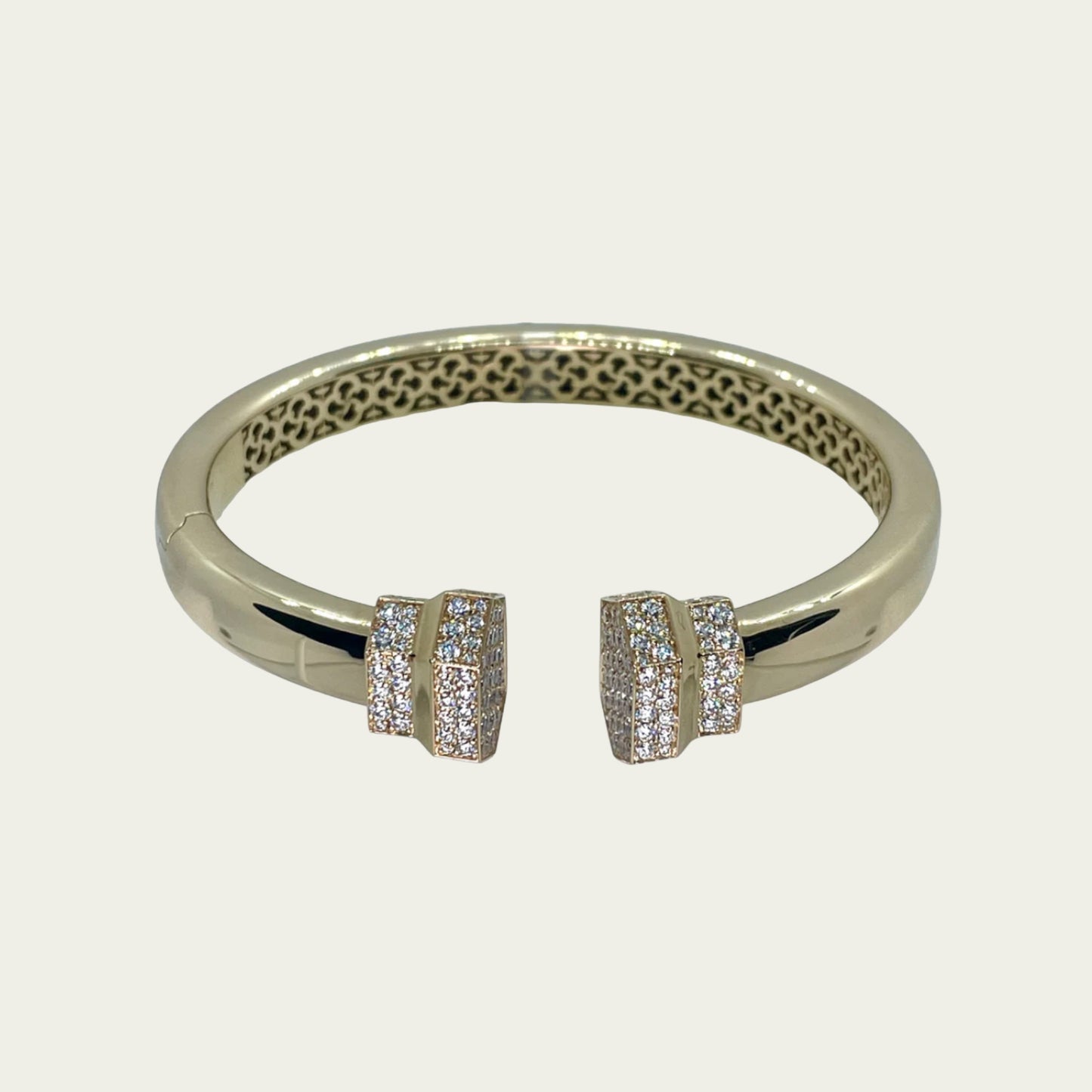 Bracciale rigido in oro e brillanti Crivelli