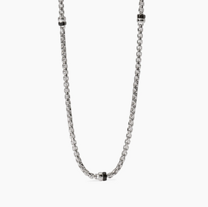 Hai aggiunto Collana da uomo in argento rodiato con catena veneta ed elementi bruniti MONTECARLO Mabina 553769 al tuo carrello.