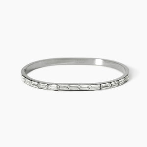 Hai aggiunto Bracciale rigido in acciaio e zirconi 831040  Kidult Style al tuo carrello.