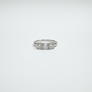 Hai aggiunto Gold trilogy ring with Crivelli diamonds al tuo carrello.