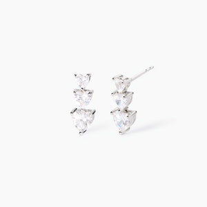 Hai aggiunto Orecchini in argento con zirconi cuore Lovely MABINA 563821 al tuo carrello.